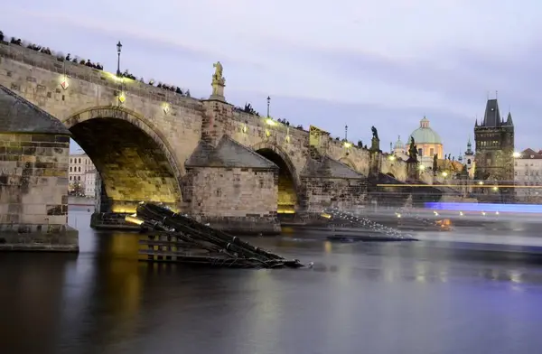 Arquitectura desde el puente Charles en Praga —  Fotos de Stock