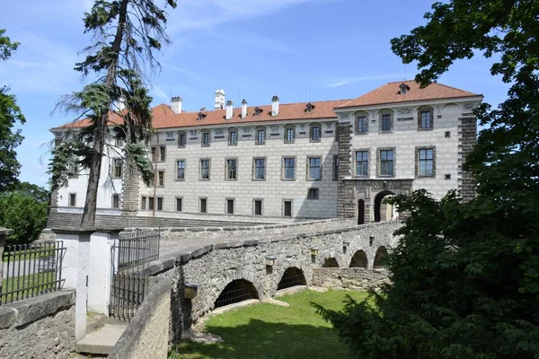 Архітектури, з Nelahozeves chateau — стокове фото