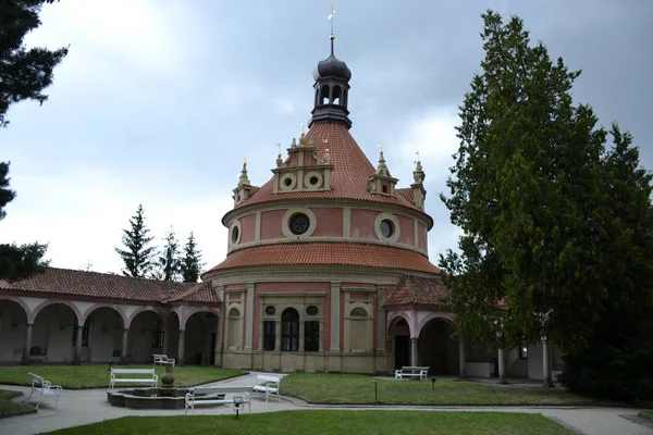 Architectuur van Jindrichuv Hradec kasteel — Stockfoto