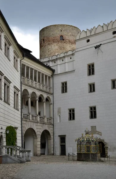 Arquitectura del castillo de Jindrichuv Hradec — Foto de Stock