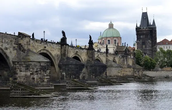 Prag gelen Mimarlık — Stok fotoğraf