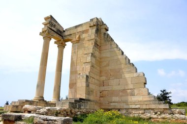 Apollon Hylates Kutsal mimari 