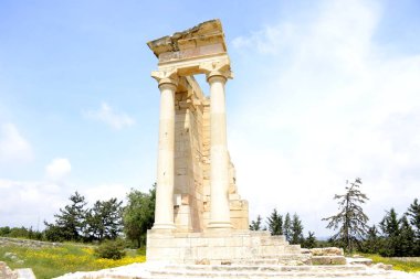 Apollon Hylates Kutsal mimari 