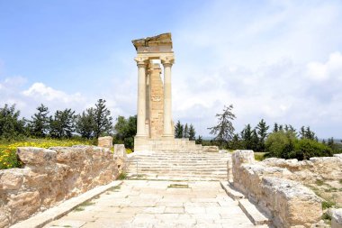 Apollon Hylates Kutsal mimari 