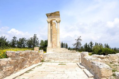 Apollon Hylates Kutsal mimari 