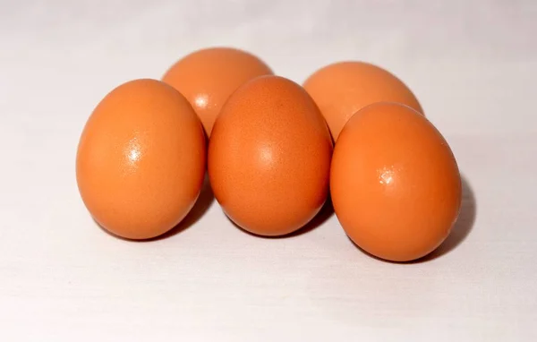 Details van geïsoleerde veelvoudige eieren — Stockfoto