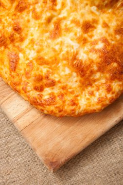 Geleneksel Gürcü ekmek - khachapuri