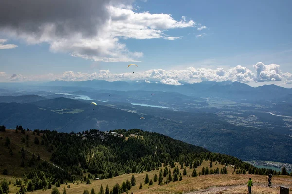 Panorama Austrian Alps Lake Ossiacher See Mountains Karawanken Mountains Paragliders — Stock Photo, Image