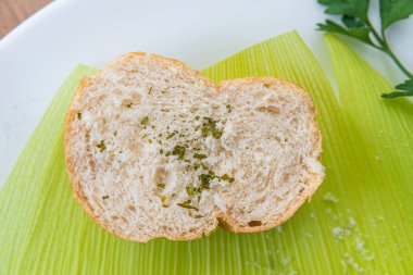 Tahta masada nefis bir tost.