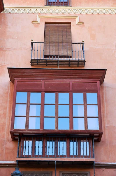 Typowy balkon, Granada, Hiszpania — Zdjęcie stockowe