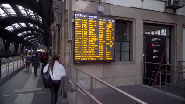 Milan Italy 2020 Railway Station City Center Italian High Speed — стокове відео