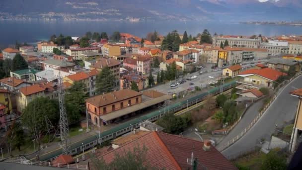 Como Talya Gölü Güzel Göl Manzarası Kıyı Boyunca Küçük Kasabalar — Stok video