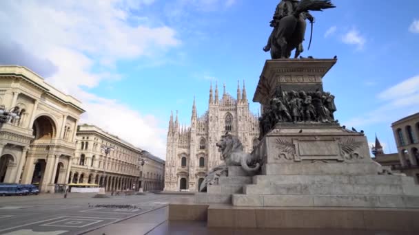 Milán Italia Marzo 2020 Plaza Vacía Frente Catedral Panic Chinese — Vídeo de stock