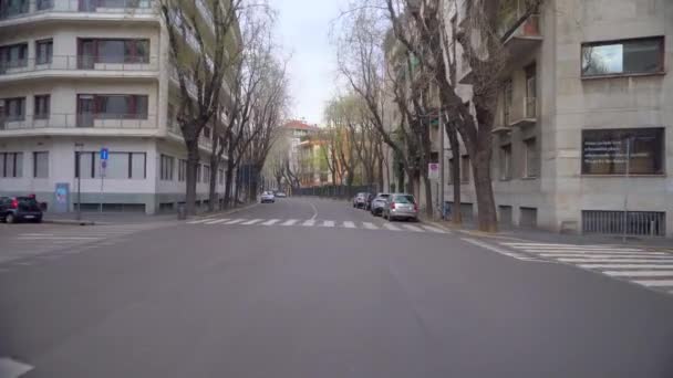 Milan Itálie Dubna 2020 Opuštěné Ulice Města Během Karantény Roku — Stock video