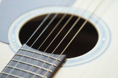 Akustik gitar görüntü kadar kapatın