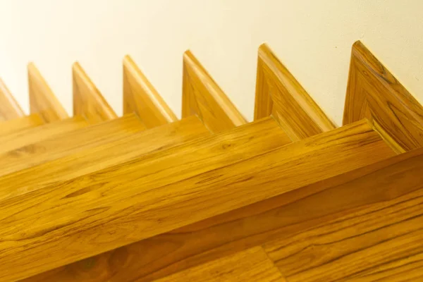 Escadas Madeira Teca Sólida — Fotografia de Stock