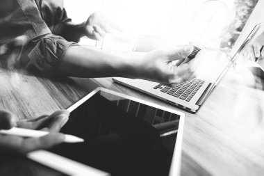 İş takım toplantısı mevcut. Fotoğraf profesyonel yatırımcı çalışırdı