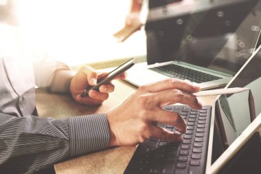 İş takım toplantısı mevcut. Fotoğraf profesyonel yatırımcı çalışırdı