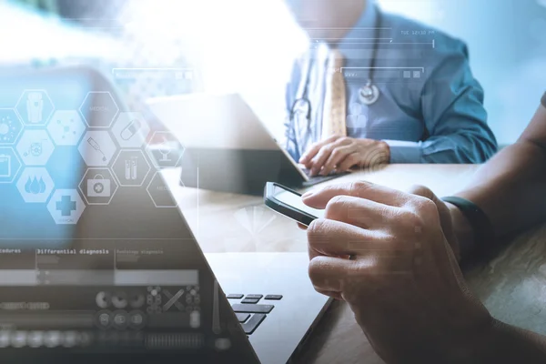 Concepto de reunión del equipo de tecnología médica. Doctor mano wor — Foto de Stock