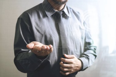 başarı işadamı açık onun el, önden görünüm, filtre efekti