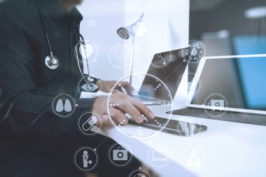 akıllı telefon ve dijital tablet çalışma akıllı tıp doktoru