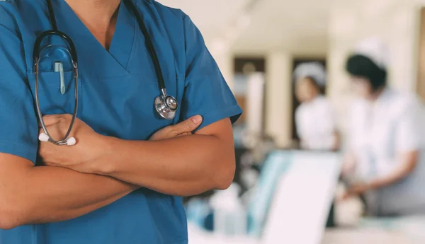 Cuidados de saúde e medicina concept.smart médico trabalhando sagacidade — Fotografia de Stock