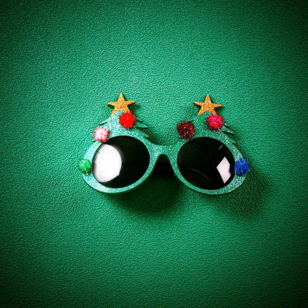 Boże Narodzenie okulary tej dekoracji choinki i czerwony ba — Zdjęcie stockowe