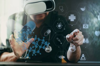 sanal gerçeklik giyen işadamı modern ofis zekâ gözlükler