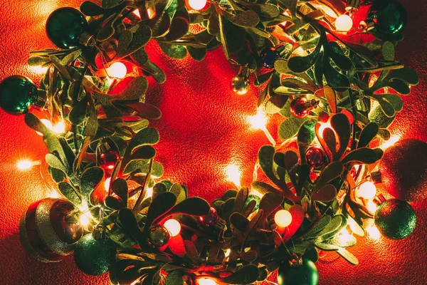 Salutations concept de la saison. Couronne de Noël avec lumière décorative o — Photo