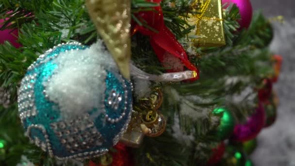 Χαιρετισμός Σεζόν Έννοια Βολή Της Στολίδια Για Ένα Μεγάλο Χριστουγεννιάτικο — Αρχείο Βίντεο