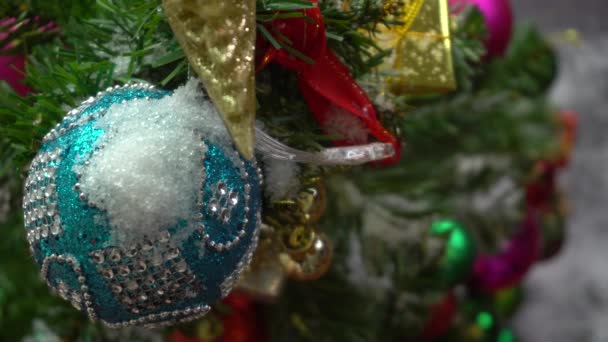 Concetto Stagione Saluto Colpo Ornamenti Grande Albero Natale Con Luce — Video Stock