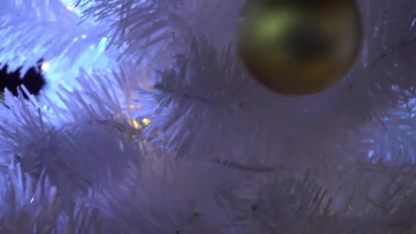 Hälsning Säsong Koncept Gimbal Skott Ornament Stor Julgran Med Dekorativt — Stockvideo