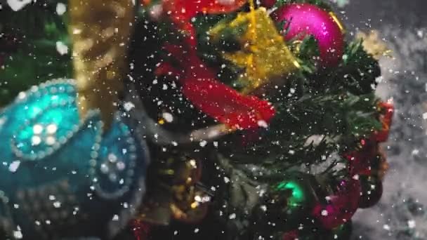 Salutations Concept Saison Cadre Main Sapin Noël Décorations Avec Cadeaux — Video