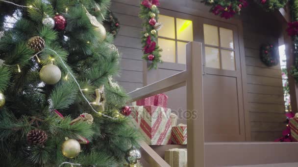 Concepto Temporada Saludo Gimbal Plano Adornos Árbol Navidad Con Luz — Vídeos de Stock