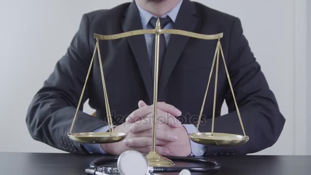 Medizinrecht Und Gerechtigkeitskonzept Juristen Und Medizinische Richter Gesundheitsbilanz Rechtsstreitigkeiten Der — Stockvideo