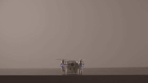 Pojęcie Transportu Futurystyczny Mikro Drone Zdjąć Komputera Przenośnego Wirtualnego Kokpitu — Wideo stockowe