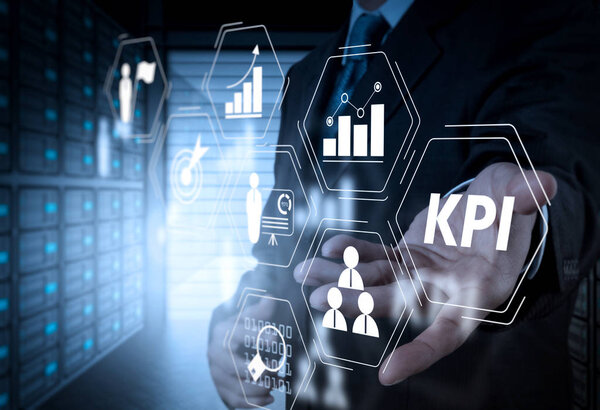 Ключевые показатели эффективности (KPI), работающие с показателями Business Intelligence (BI) для измерения достижений и запланированных целей
.