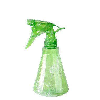 Yeşil su sprey beyaz arka plan kırpma yolu üzerinde.