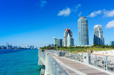 Miami sahilindeki South Pointe Parkı, FI, Usa