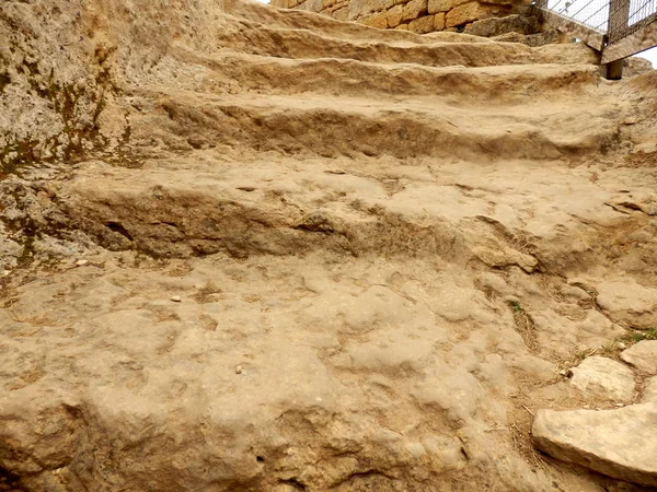 Middeleeuwse stenen trappen — Stockfoto