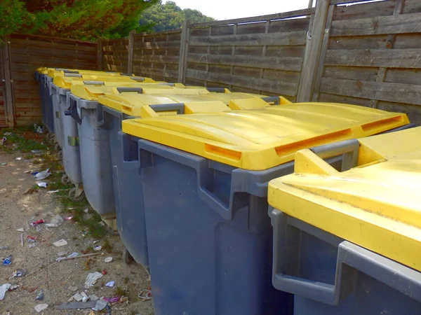 Compound Recycling Bins Ground Littered General Waste — Stock Photo, Image