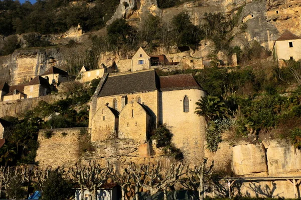 Dordogne Fransa Daki Roque Gageac Ortaçağ Kilisesi Yüksek Uçurumların Arasında — Stok fotoğraf