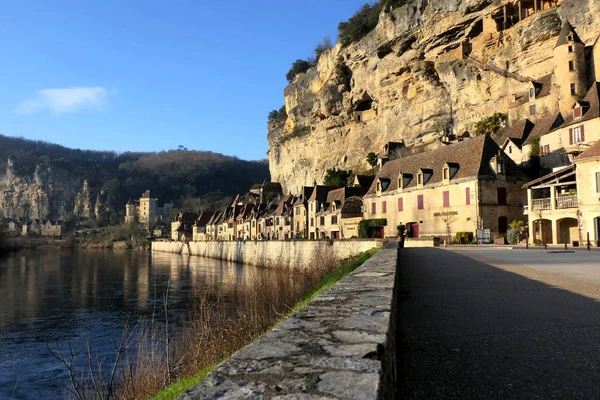 Village Médiéval Roque Gageac Dordogne France Situé Milieu Falaises Imposantes — Photo