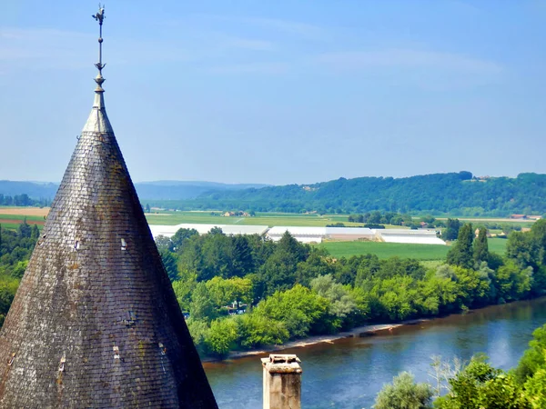 Dordogne Nehri Nin Dordogne Fransa Daki Limeuil Köyünün Tepesinden Görünüşü — Stok fotoğraf