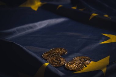 AB bayrağı altın bitcoins