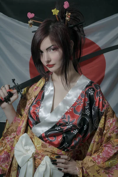Geisha con katana — Foto de Stock
