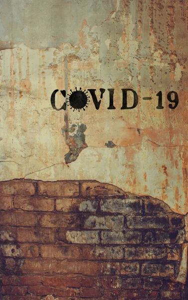 Covid 19絵画と古いレンガのグランジの壁 — ストック写真
