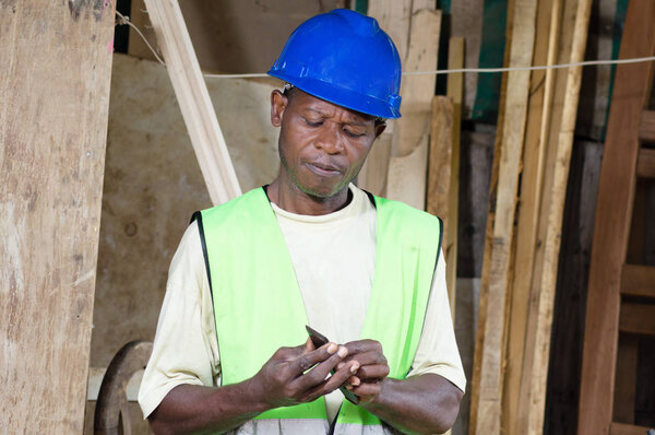 Организация рабочих материалов и материалов
.