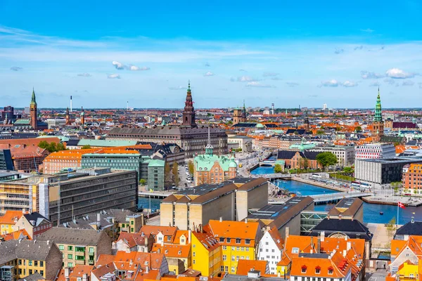 Vista aérea del copenhagen incluyendo el edificio Borsen y el — Foto de Stock