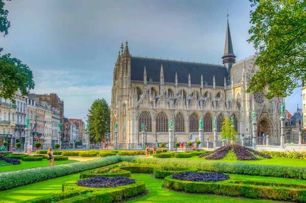 Igreja de notre dame du Sablon em Bruxelas, Bélgica — Fotografia de Stock